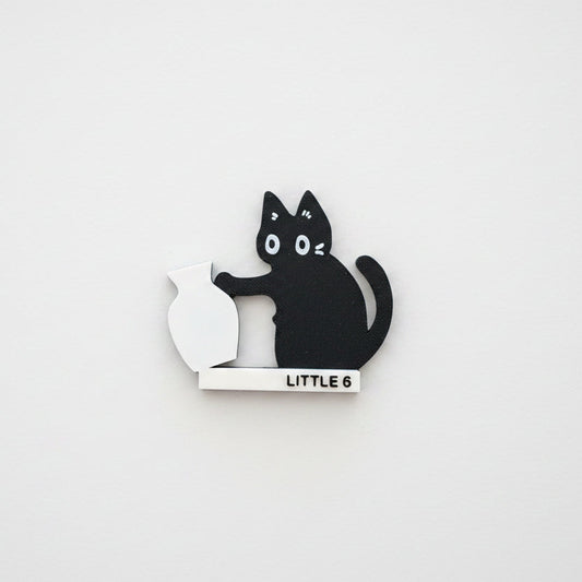 Little 6 cat Whisker Keeper - A Tiny Vase for Precious Things